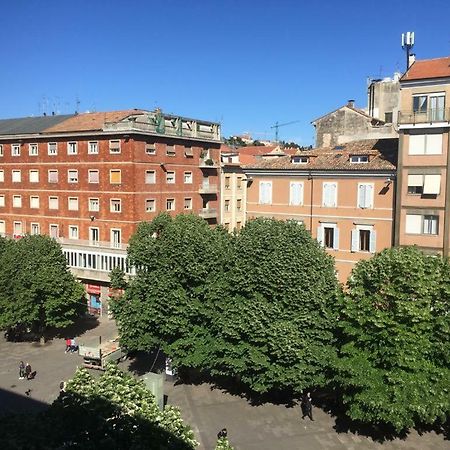 Roma Rooms Анкона Екстериор снимка